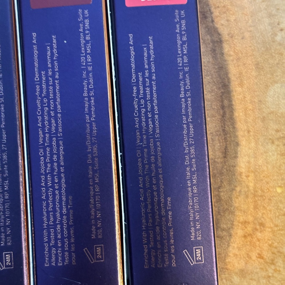 imayla THE ONE Hydrating Cream Lipstick Library- Set of 8 - Picture 4 of 10